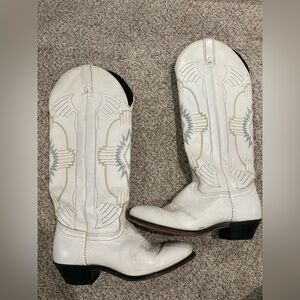 VINTAGE WHITE DURANGO BOOTS